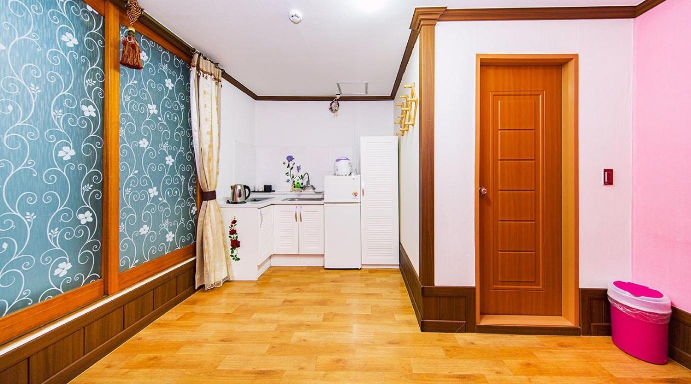 Daecheon Jeulgeoun Pension Boryeong Room photo